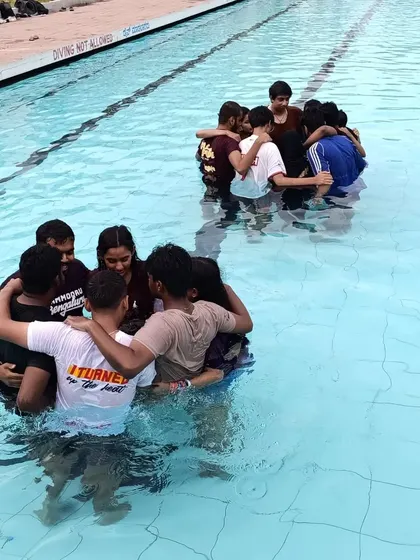 Teamwork makes the dream work, even in the pool! It was fantastic to see this group from AIESEC coming together for some fun aquatic challenges and bonding.
