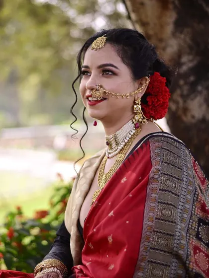 A candid shot of the same vintage-inspired reception look. The makeup is designed to look just as beautiful in natural outdoor lighting as it does indoors.