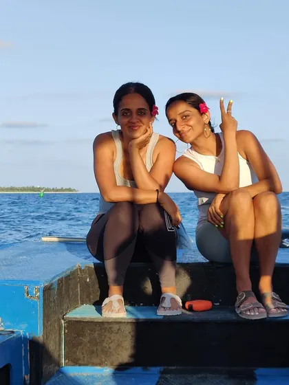 More glimpses from our unforgettable Lakshadweep retreats. Every moment is a postcard, from sunrise dives and full moon dinners to candid conversations and quiet naps on the beach.