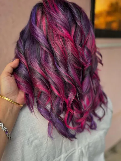 A close-up of this beautiful pink and purple blend. The colors are so vibrant and playful. (No filter)