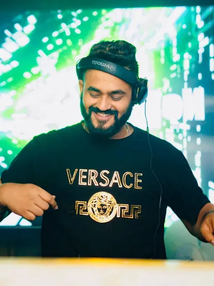 All set for the weekend at NoLimmits. The smile says it all, it's going to be a mad night.