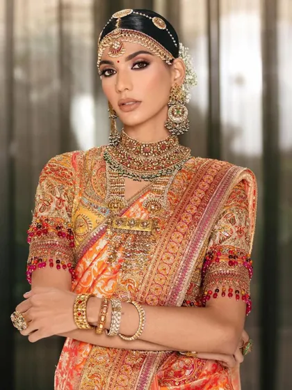 This traditional bridal look is a testament to the skills you'll acquire. Join my Bangalore or Ludhiana masterclass to learn how to create such timeless beauty.