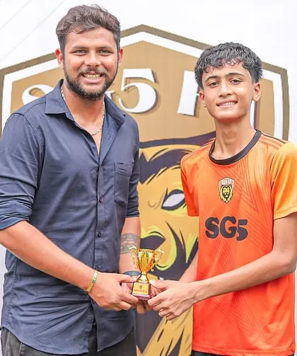 Recognizing another top performer from the Inter SG5 Cup with a Player of the Match award.
