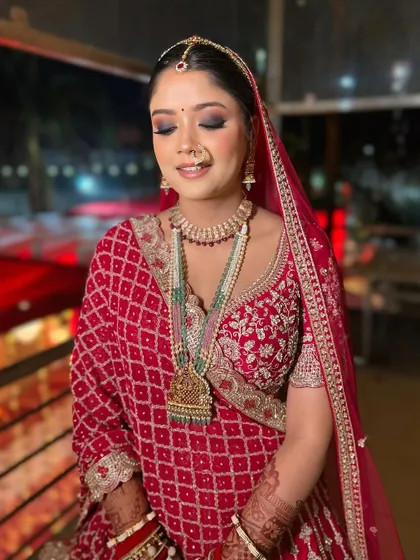 A close-up of the smokey eye look. It's blended perfectly to be dramatic yet elegant, suitable for a bride who wants a touch of boldness.