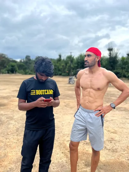 More shots of the amazing crew behind the Toned Abs series. I'm forever grateful to work with such a talented and dedicated team to create these programs. It truly takes a village.