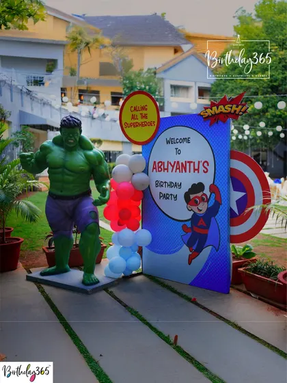 Welcome to the superhero headquarters! We greeted guests with a life-sized Hulk statue and a personalized welcome sign, setting the stage for an action-packed party.