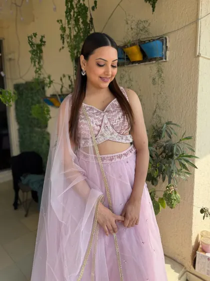 The bride looking serene and beautiful in her soft glam makeup. This look is perfect for an engagement or Sangeet.