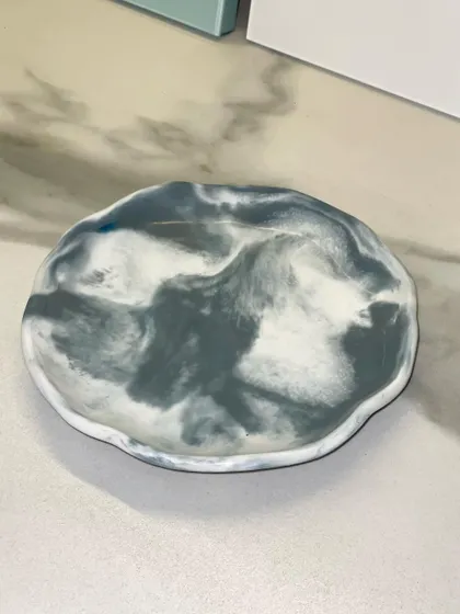 I'm absolutely loving these new castings. This live-edge tray has a beautiful, organic shape and a smoky grey marbled pattern.