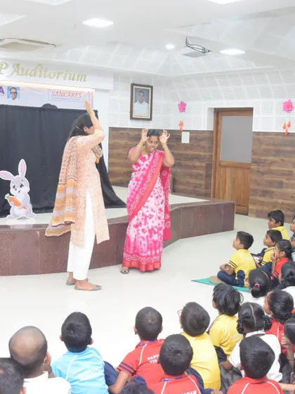 It is always fun to get teachers to participate and play. During this interactive session in Tiruchirappalli, we explored how simple actions and sounds can make a story much more engaging for young listeners.