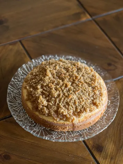 A simple yet delicious vanilla cake with a crispy, crumbly caramel and coconut topping. The texture combination is just heavenly.