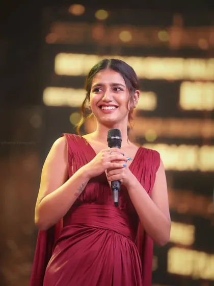 Another great shot of actress Priya P. Varrier during an awards ceremony. My event photography focuses on capturing the personality of the speakers and awardees.