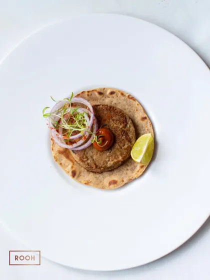 A delicious fusion: the Roghni Taco with a classic Shami Kebab. This was a star dish from my collaboration with Chef Taiyaba Ali, celebrating Awadhi cuisine.