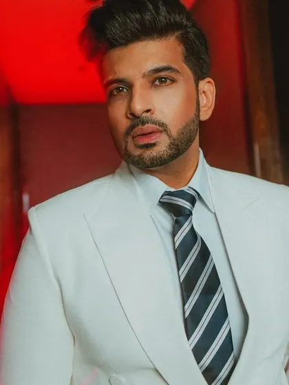 It was a pleasure to design this sharp, all-white suit for actor Karan Kundrra. This look showcases how a perfectly tailored bespoke suit can create a powerful and confident presence.