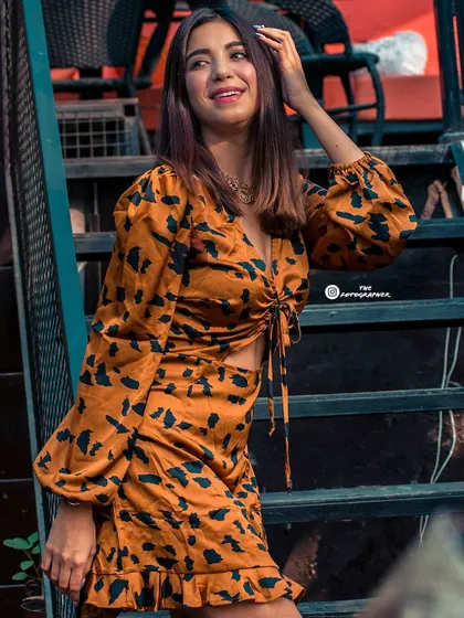 Capturing a candid smile. These natural moments bring a lot of personality and warmth to a photo series.