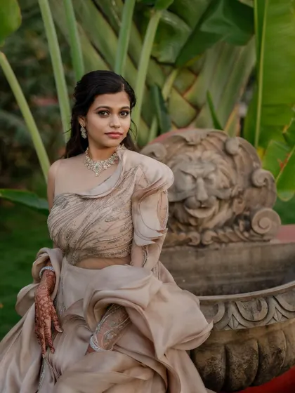 A stylish reception look. We love capturing the glamour and fun of the evening party, from the designer outfits to the happy, candid interactions.