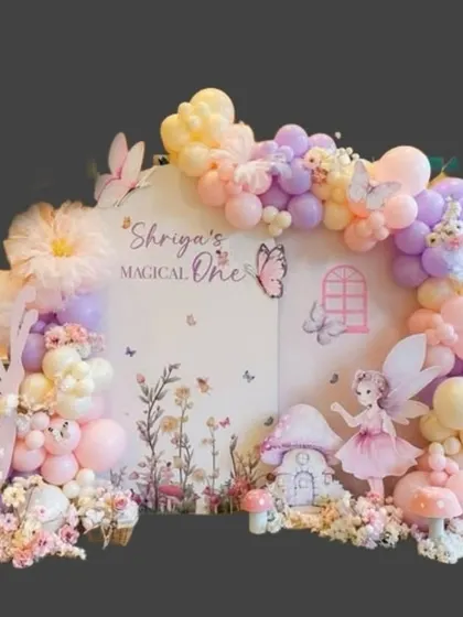 For a truly magical first birthday, this enchanted fairy garden theme is a perfect choice. I use soft pastel balloons, delicate butterfly details, and whimsical props to create a dreamy and beautiful setting for your little one.
