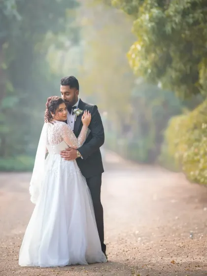 A quiet moment away from the crowd. I look for these pockets of magic, using soft natural light to create timeless, romantic wedding portraits that feel like a fairytale.