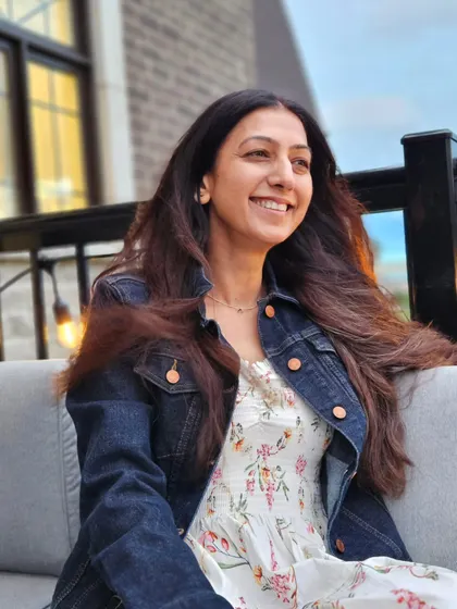 This is me, Manmeet. I believe writing is a spade to discover who you are. My own journey as an immigrant and a writer has taught me the power of words for growth and healing, and I bring that experience and warmth to every workshop I facilitate.