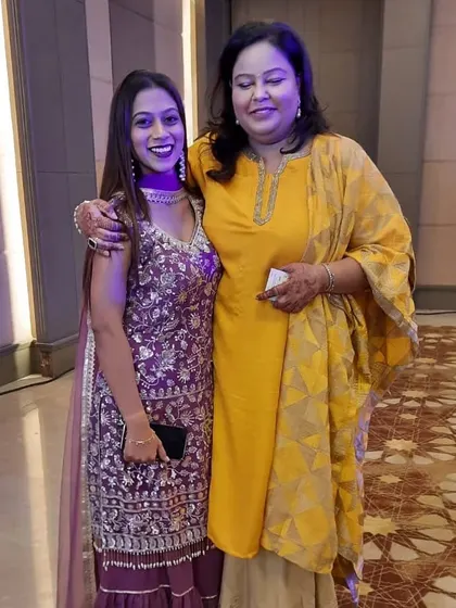 A picture with a guest at a celebrity wedding. We ensure every family member and friend has a great time during the dance sessions.