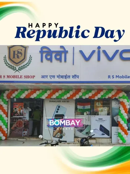 Here is another example of a retail store decoration for Republic Day, this time for a Vivo mobile shop. The decor helps create a festive shopping environment for customers.