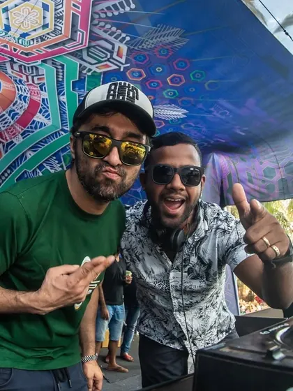Action tonight in Mumbai. A great shot with a friend and fellow artist, ready to bring the energy.