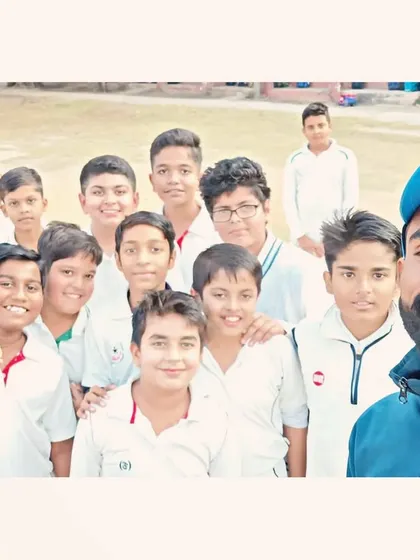 A selfie with the junior team. The smiles on their faces show the positive and encouraging atmosphere we foster at the academy.