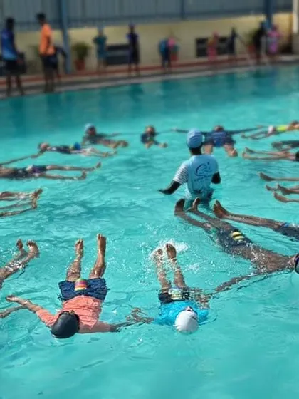 Participants practice a floating relaxation technique in our spacious pool. This form of yoga in water is an excellent way to practice mindfulness and achieve a state of tranquility.