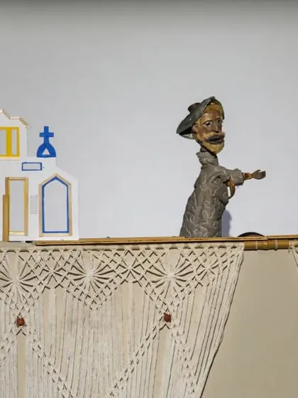 The Brazilian show 'Mamulengo de la Mancha' uses charming, rustic hand puppets to tell the story of Don Quixote ending up in modern Brazil.