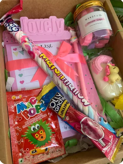 A magical unicorn-themed gift box for the dreamer in your life. This set includes a unicorn notepad, a mini unicorn soap, and our bestselling unicorn popsicle soap. It's adorable, useful, and gift-worthy.