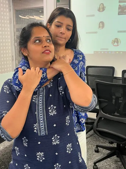 A close-up of a chokehold defense technique. We focus on details that make the techniques work.