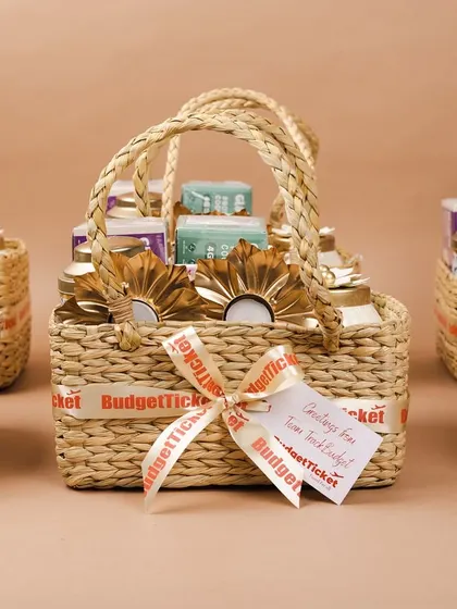 A look back at one of our popular Diwali orders. These custom-branded Kauna baskets for BudgetTicket were filled with festive treats and tied with a personalized ribbon, ready to spread some holiday cheer.