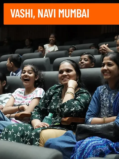 Another shot of the laughing audience, used to promote my Vashi show.