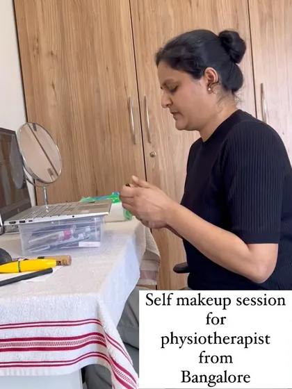 An online self makeup session with a physiotherapist from Bangalore. I teach professionals from various fields how to create a look that suits their lifestyle.
