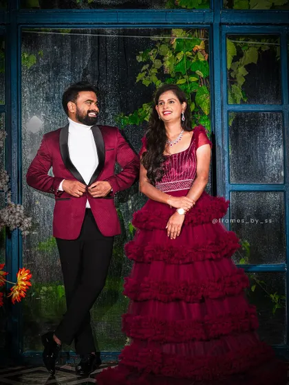 A real couple, a real moment. He’s wearing our pre-loved maroon tuxedo, proving that you can look picture-perfect without the designer price tag.