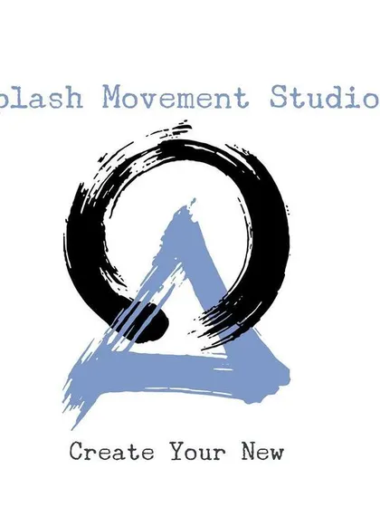 Welcome to Splash Movement Studio. Through my workshops, I aim to help you express yourself and play with art. It's a journey of creating and discovering your own flow.