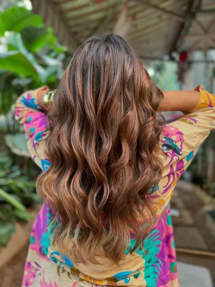 Brunette perfection in the sunshine. This non-bleach color for a stunning bride is all about rich, warm tones. (No filter)