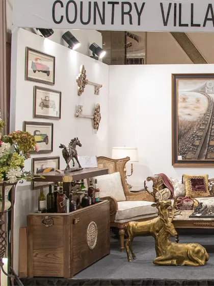 Another view of my booth, showcasing the automated 'Treasure Chest' bar and other classic pieces. Thank you, Kanpur, for your wonderful appreciation of my craftsmanship.