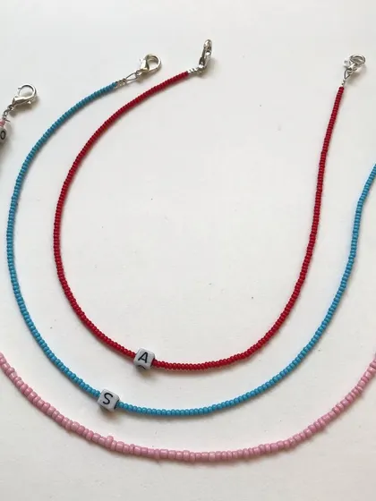 A closer look at the personalised mask chains or chokers. I can make them in any colour and with any initial, making them a great custom gift for kids, teens, and adults.