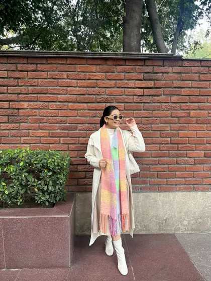 A final look at this perfectly layered winter outfit.