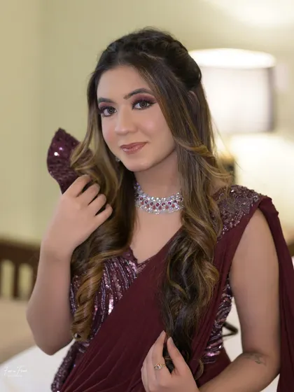 A beautiful shot of the cocktail glam look. Notice the seamless blend of the maroon eyeshadow, a technique we practice in my classes to achieve a professional-looking finish.