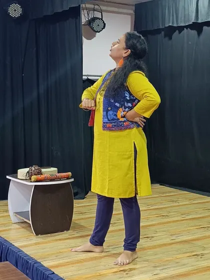 A guest storyteller, Lavanya, captivating the audience with her expressive performance during our Katha Corner celebrations.