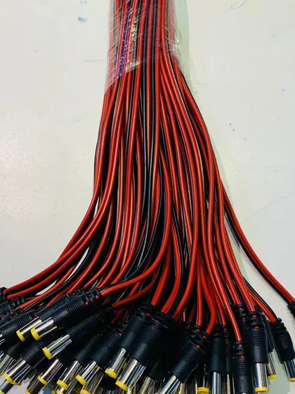 Another bundle of DC power connectors.