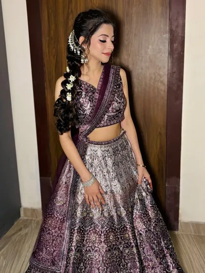 A full-length view of this beautiful party look.