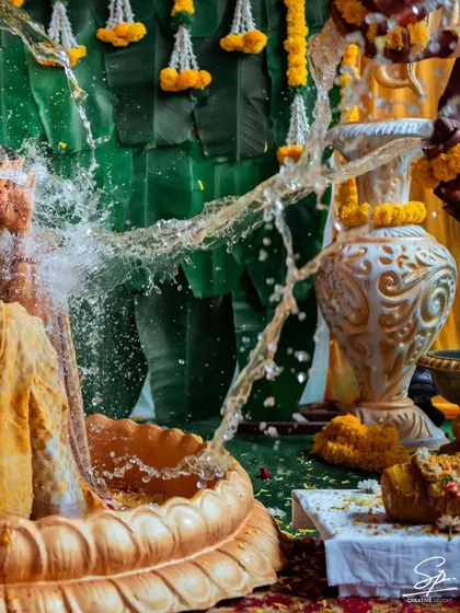 Another dynamic angle of the water splash, showing the texture and movement in incredible detail.