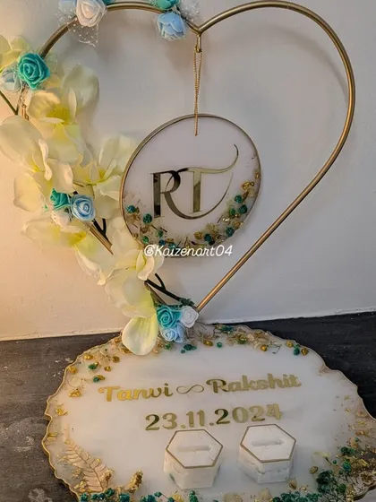 This image showcases the different types of wedding-related art I create. From engagement ring platters to resin Kankotris and flower preservation keepsakes, I can help make every part of your wedding journey special.