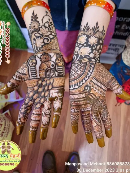 A beautiful design featuring peacocks and floral motifs. The combination of traditional figures with modern shading techniques creates a unique look.