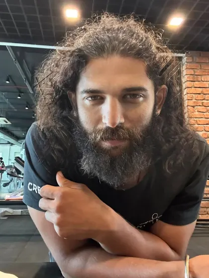 A candid shot in the gym. My philosophy is simple: be a savior to those who love you and a devil to those who cross you.