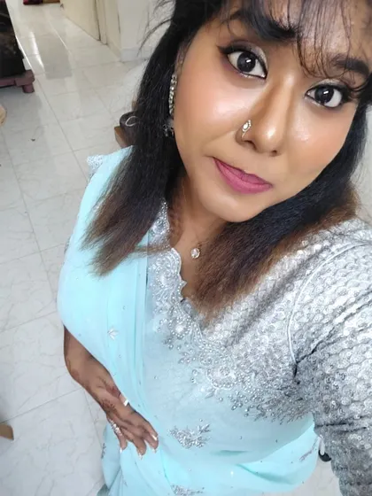 A close-up selfie in my first saree. The makeup and styling all came together beautifully for this special occasion.