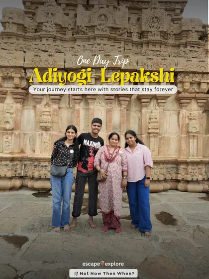 A family enjoying our one-day trip to Adiyogi and the historic Lepakshi temple. My trips are perfect for family outings too.