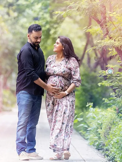 A relaxed and natural maternity portrait of an expecting couple. My goal is to capture the authentic connection and happiness you share during this special time.